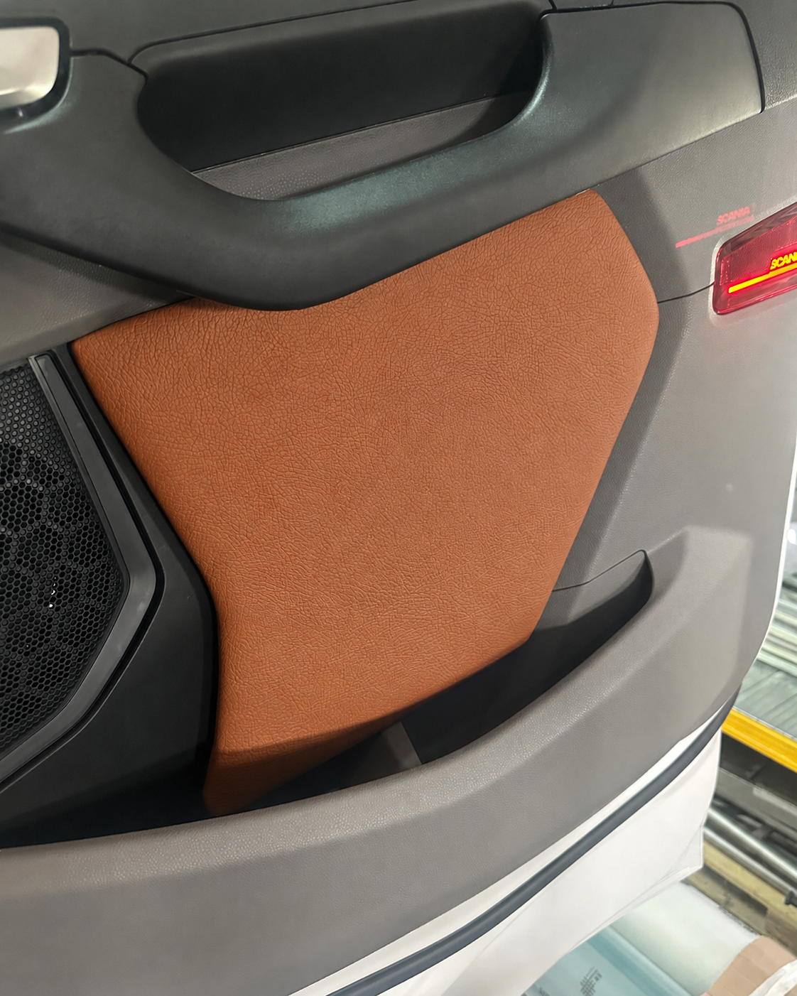 DOOR PANELS Matched With Scania New G S