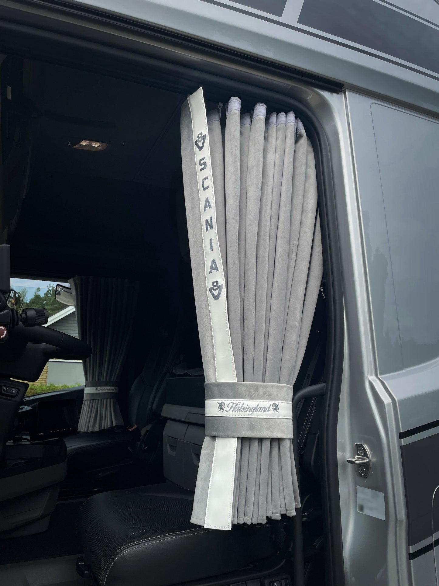 CURTAINS Plush - universal