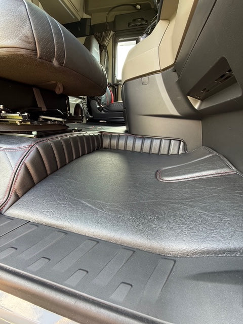 GREY Floor Mat Matched With MAN TGX 3 From 2020