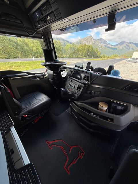GREY Floor Mat Matched With MAN TGX 3 From 2020
