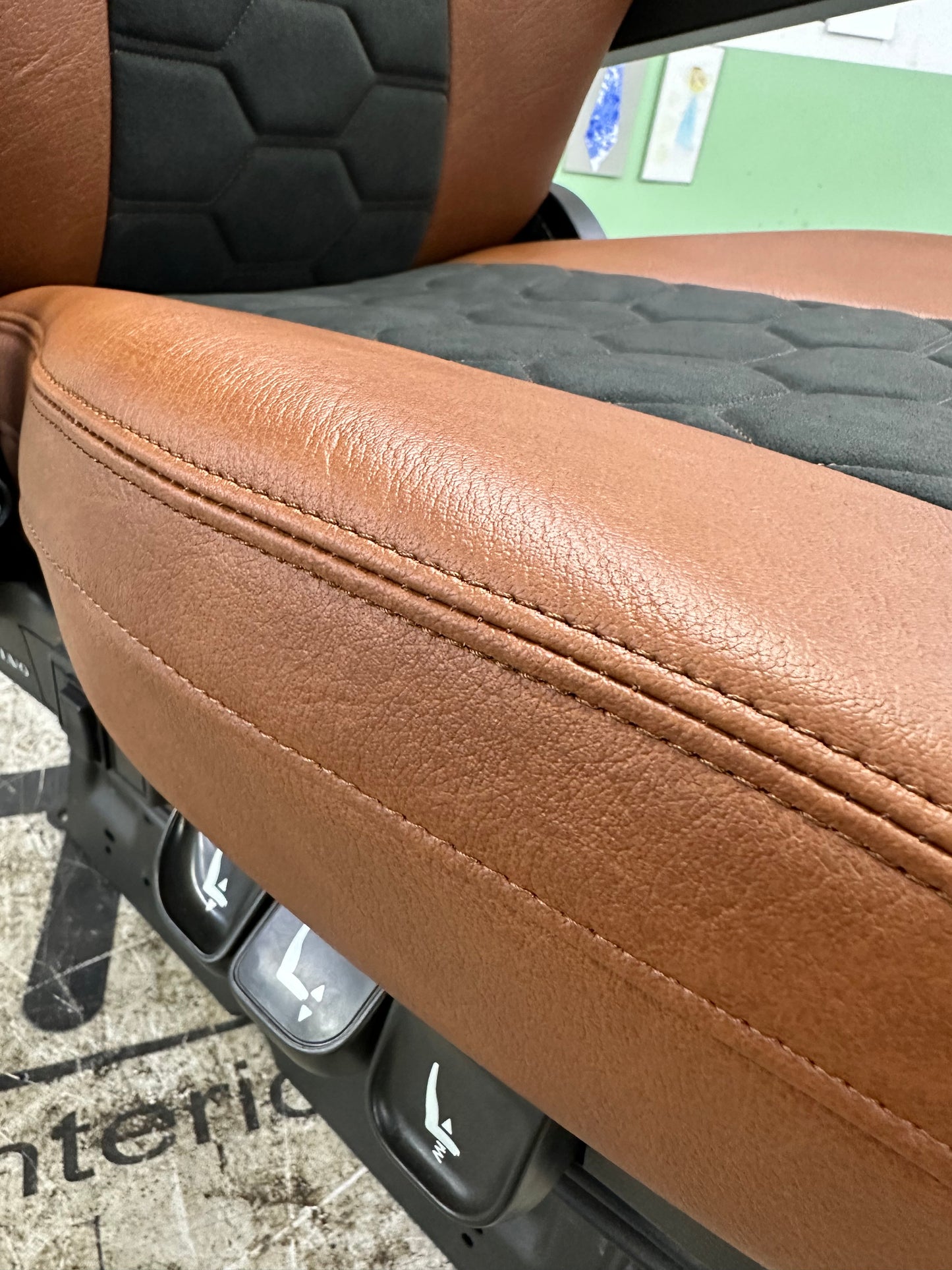 BROWN Seat Covers for VOLVO FH4/FH5/Aero (SET)