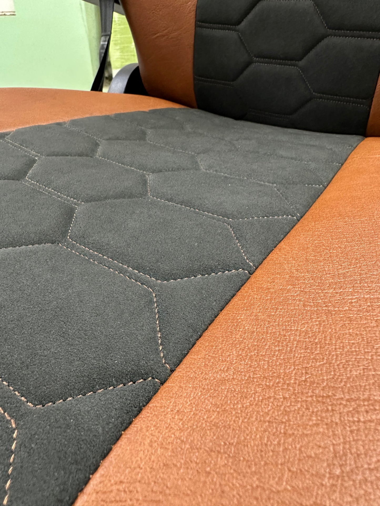 BROWN Seat Covers for VOLVO FH4/FH5/Aero (SET)