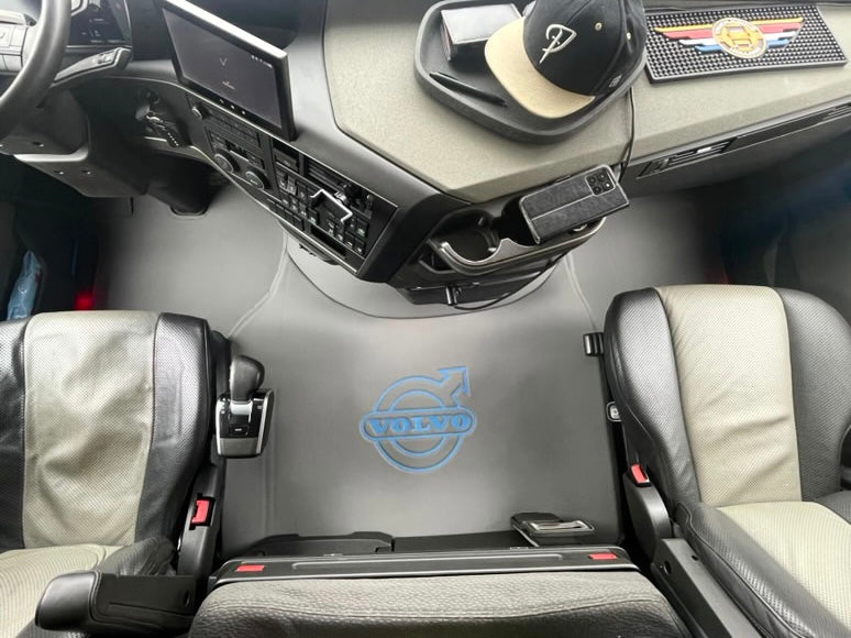 SIVI Tepih primeren za VOLVO FH4/FH5/Aero