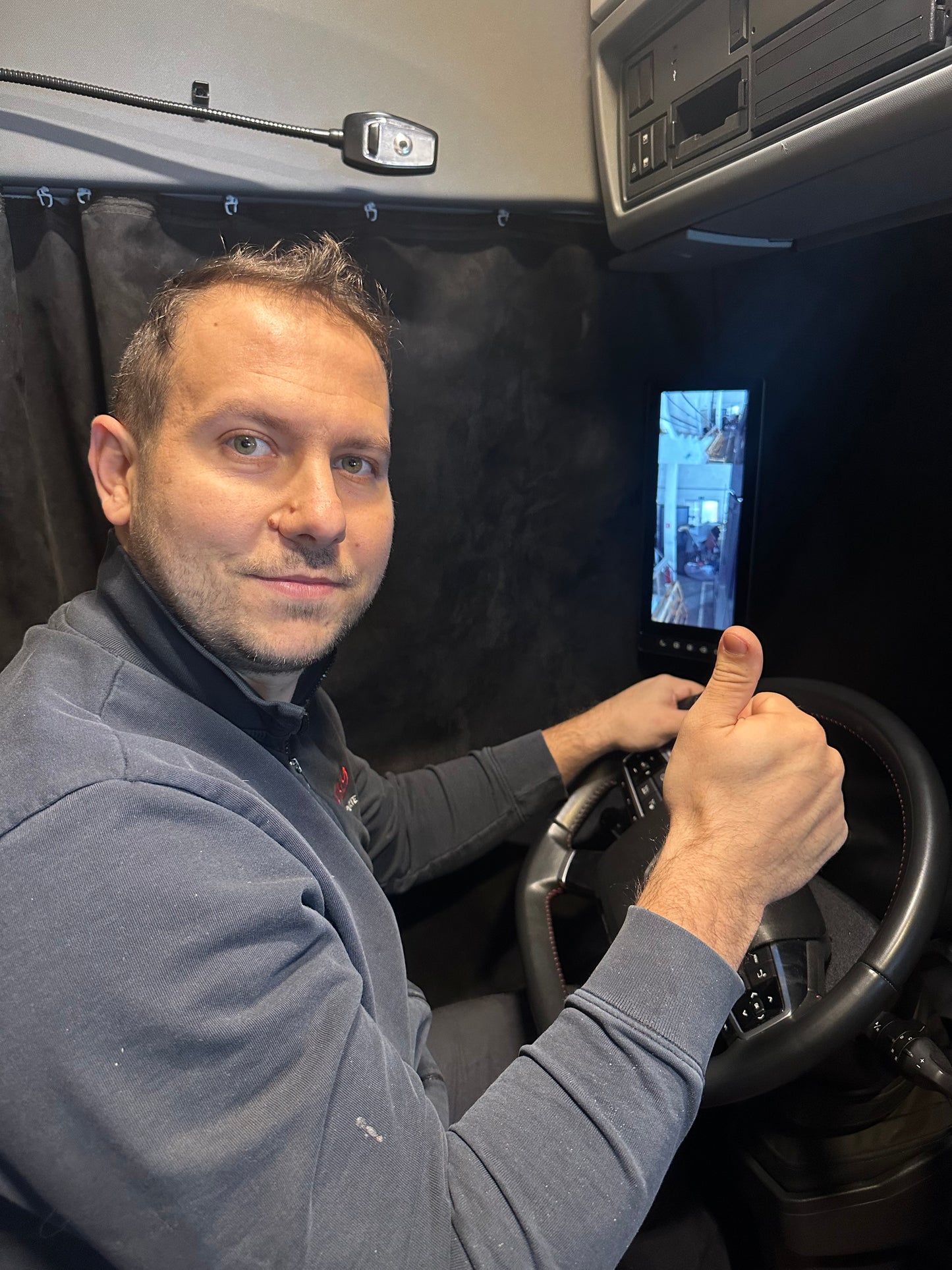 OPTIVIEW Type Curtains – Renault T-High - Alcantara