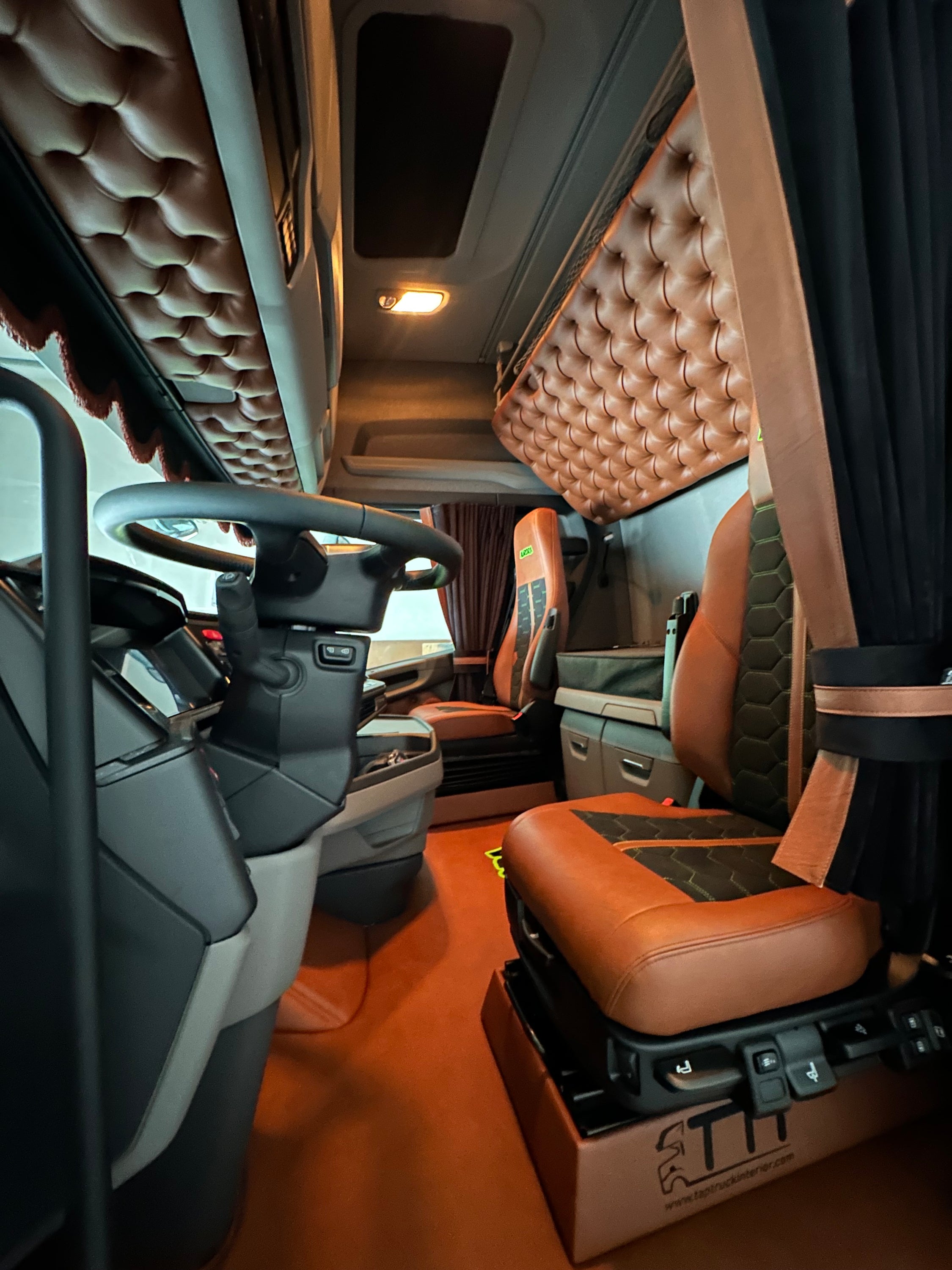 Window Pelmets With Fringes Alcantara Optik – TAP TRUCK INTERIOR